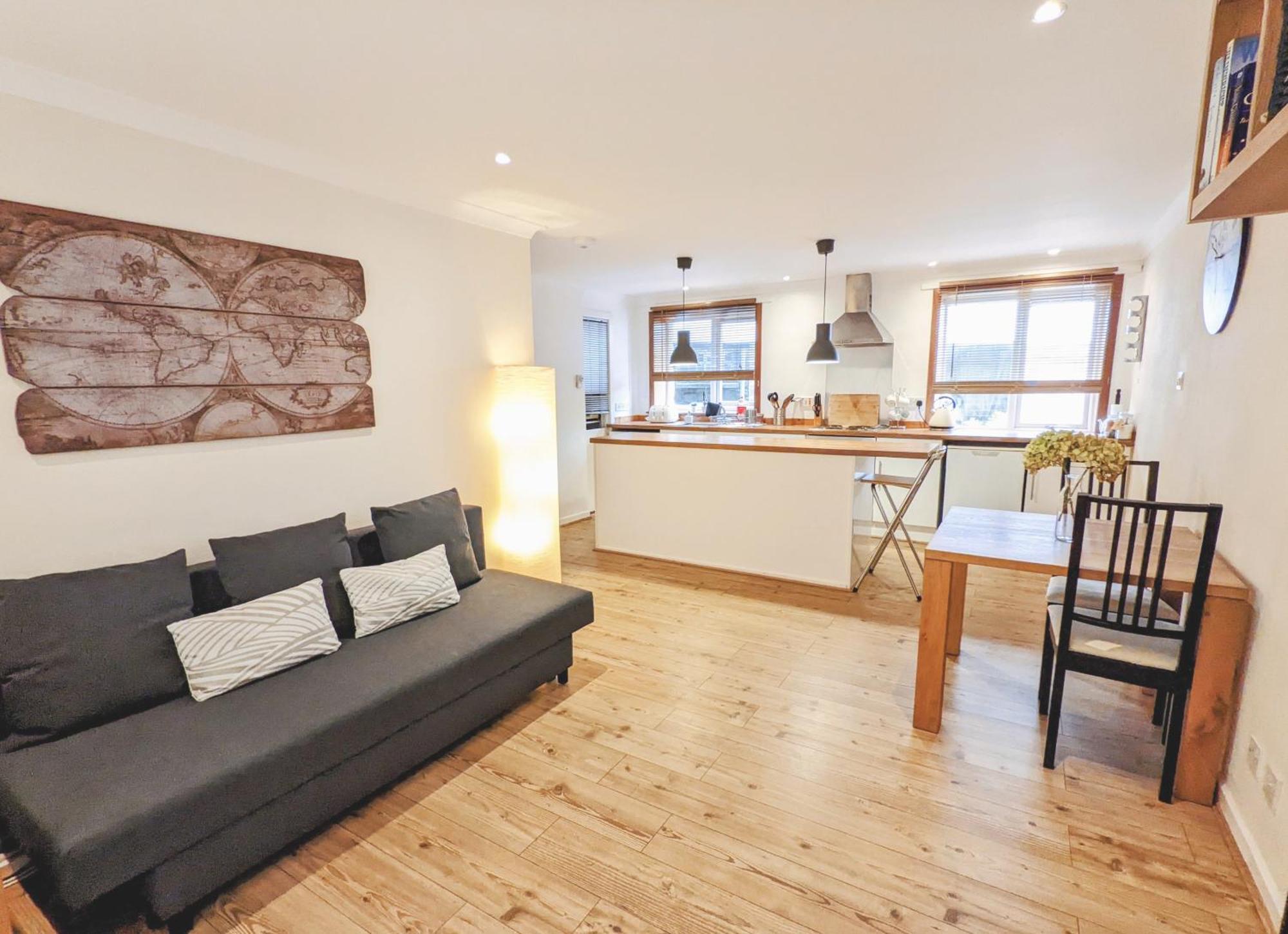 Newly Refurbished In Town Center Apartment St Andrews Exterior photo