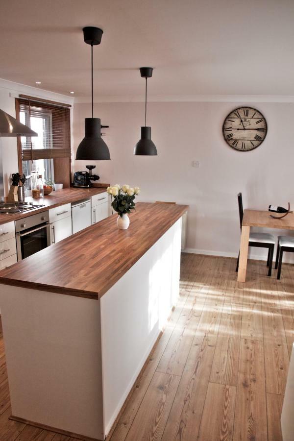 Newly Refurbished In Town Center Apartment St Andrews Exterior photo