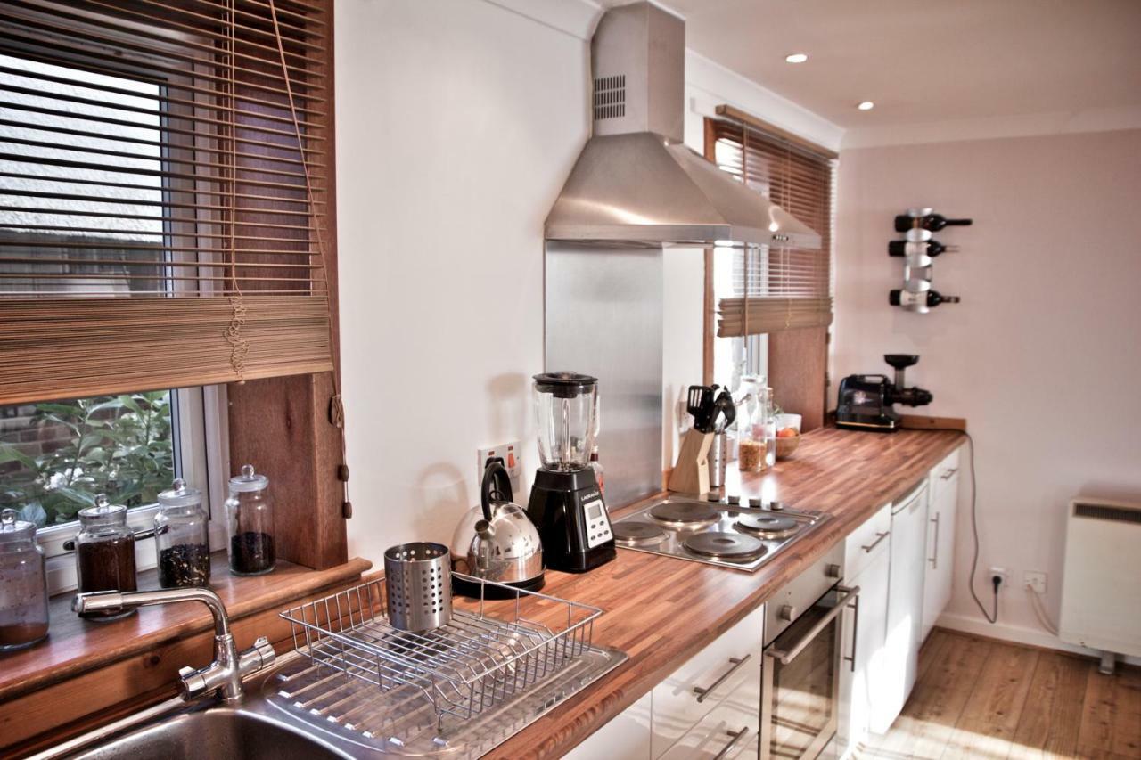 Newly Refurbished In Town Center Apartment St Andrews Exterior photo